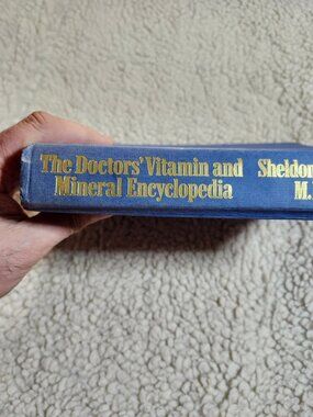 The Doctors Vitamin and Mineral Encyclopedia Sheldon Saul Hendler MD PhD 1990 HC